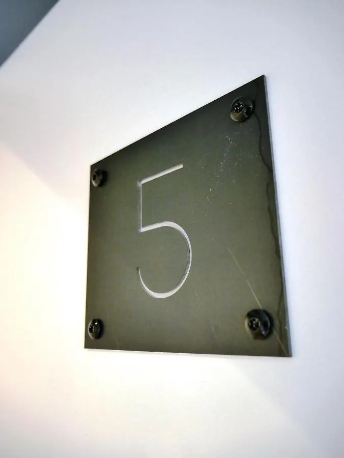 Kastellren - Rennes - Grand Parking Prive Bed and Breakfast