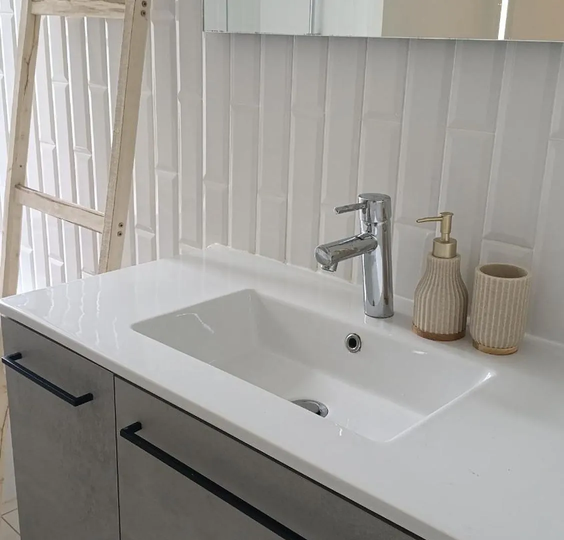 Kastellren - Rennes - Grand Parking Prive Bed and Breakfast 0*,