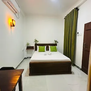 Jaya - Near Airport Hotel Negombo